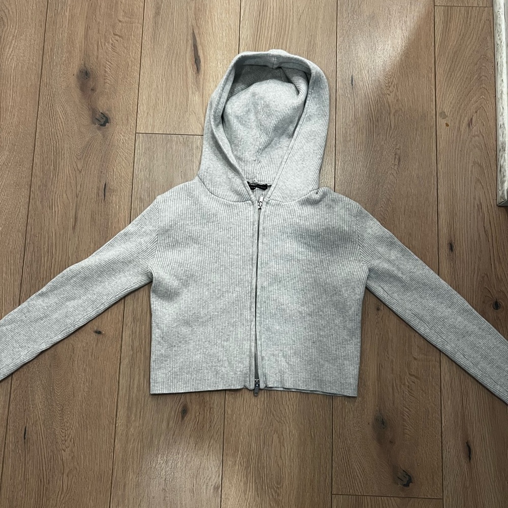 Brandy Melville Cropped Grey Ribbed Hoodie